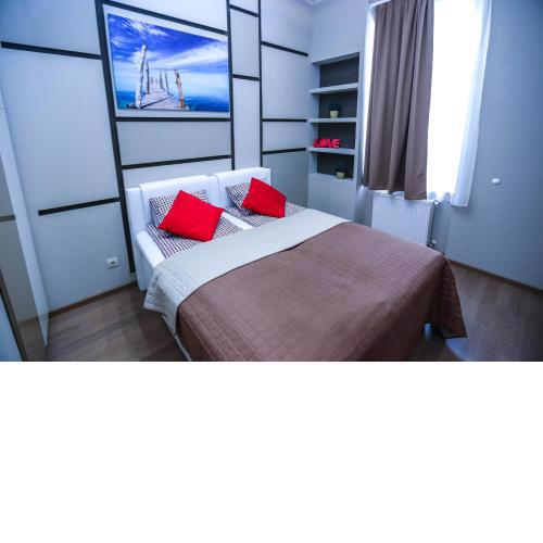 Danube Bank Apartment with Sauna/A.C