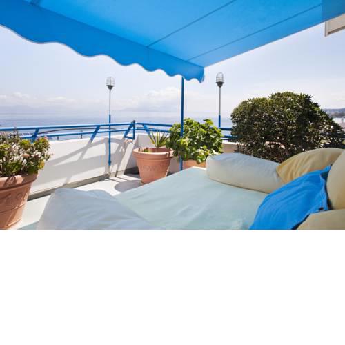 Daphne's Club Hotel Apartments