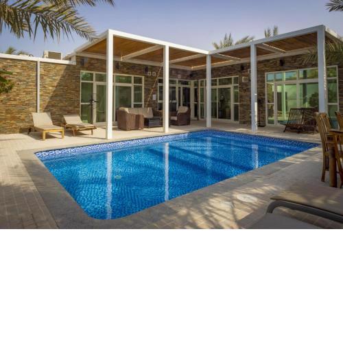 Dar 66 Pool Chalets with Jacuzzi