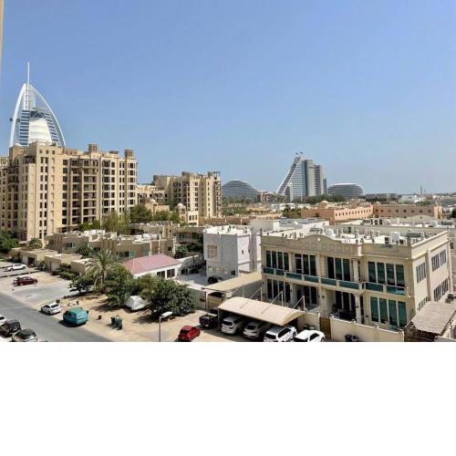 Dar Vacation- Modern 1BDR Apartment Jumeirah View