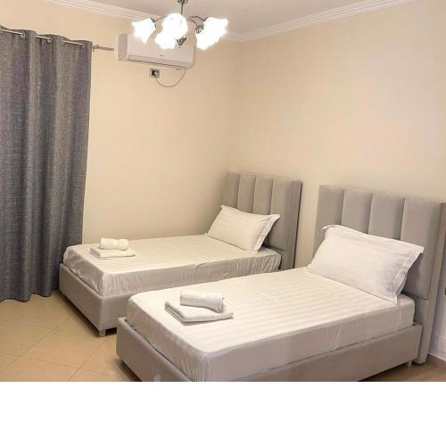 Davi Apartments