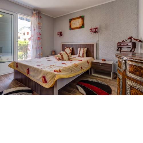 David & Hanna Apartments