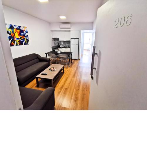 Daze Off Central Apartment