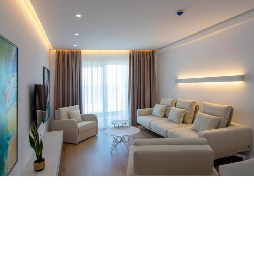 Dazur Coast Resort