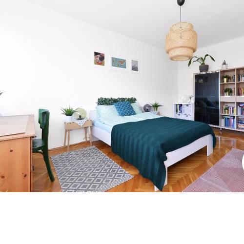 Deak Square Apartment