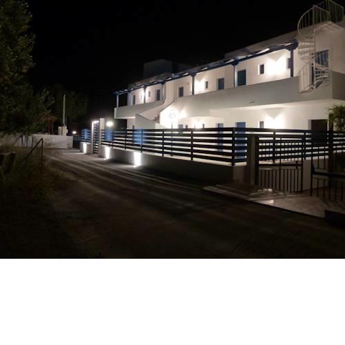 Dedes Apartments