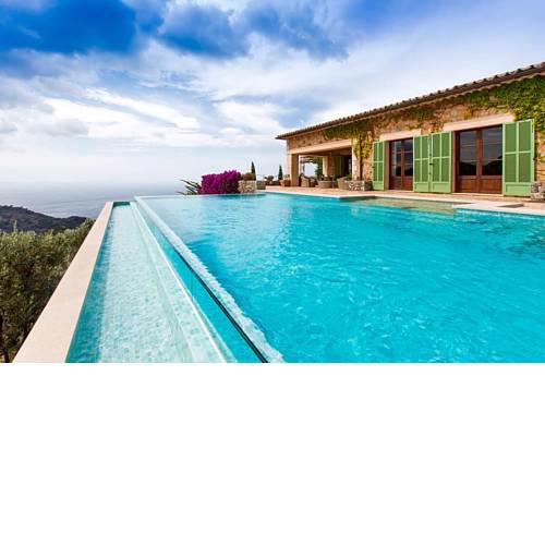 Deia Villa Sleeps 12 with Air Con and WiFi