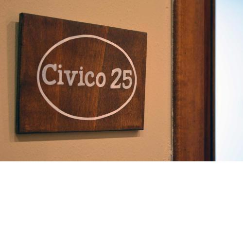 DEL CORSO FUCECCHIO CIVICO 25