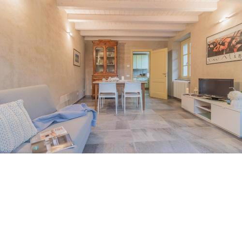 Del Duca Apartment
