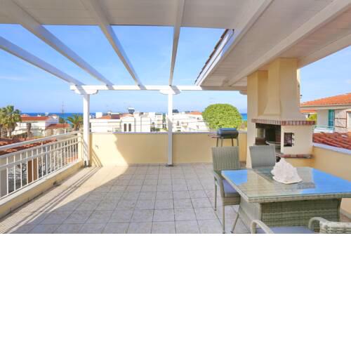 Del Mar - BBQ, Sea View, 100m to Beach, Parking