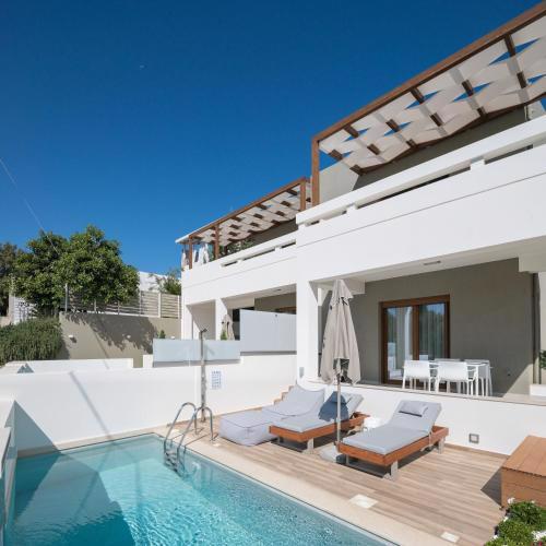 De.Light Boutique Villas I, II & III - Fine retreat!