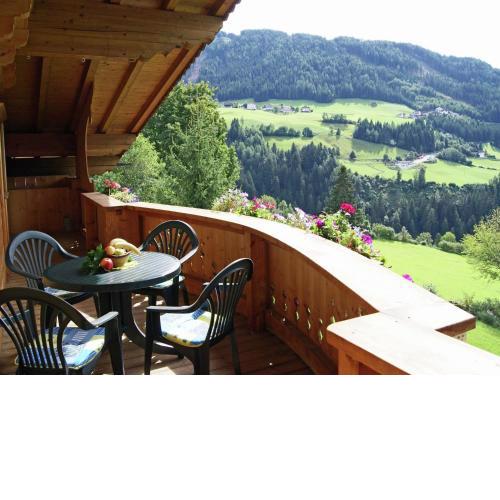 Delightful Apartment in Zell am Ziller with a view