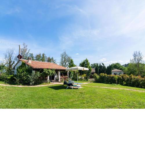 Delightful Holiday Home in Cagli with Shared Swimming Pool