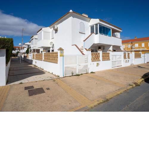 Delightful Holiday Home in Isla Cristina with Private Pool