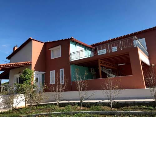 Delis vineyard villa near airport & sea