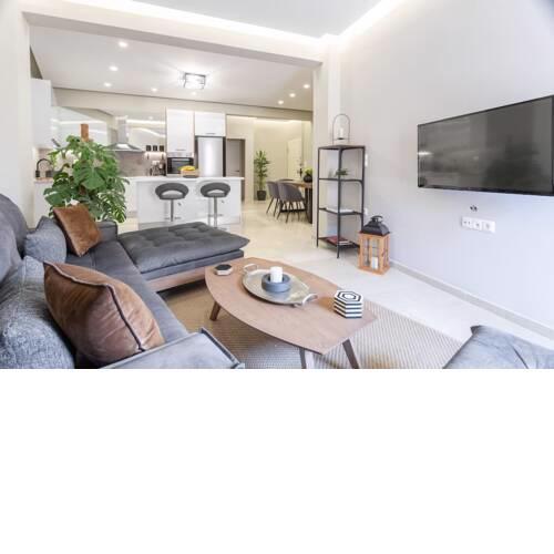 Deluxe 3-BDRM Urban-industrial Apt at Acropolis