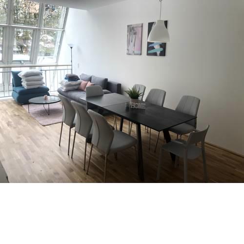 Deluxe Innsbruck City Duplex Mountain Apartment