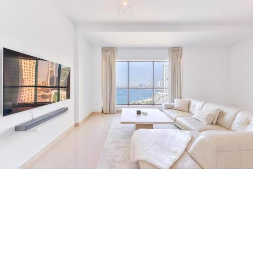 Deluxe Retreat In JBR - Million Dollar View - Balcony