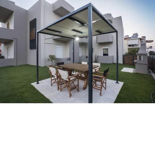 Deluxe Sunny Apartments