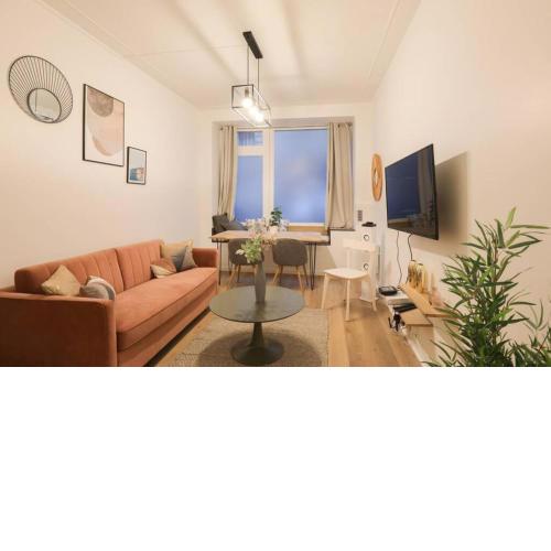 DEMAISTRE Refurbished apartment close to Sacré Coeur 4P