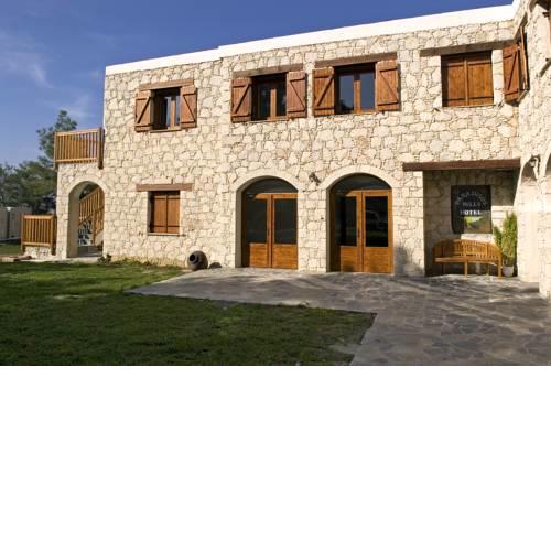 Demetriou Paradisos Hills Hotel