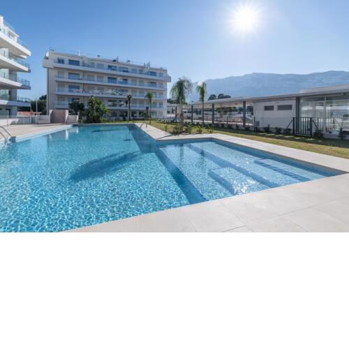 Denia Apartment Sleeps 4 with Pool Air Con and Free WiFi