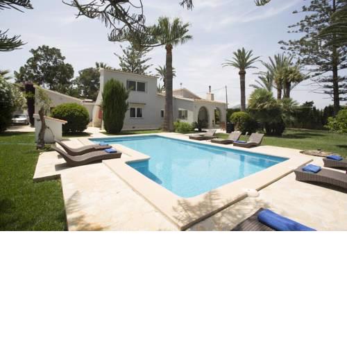 Denia Villa Sleeps 4 Pool Air Con WiFi