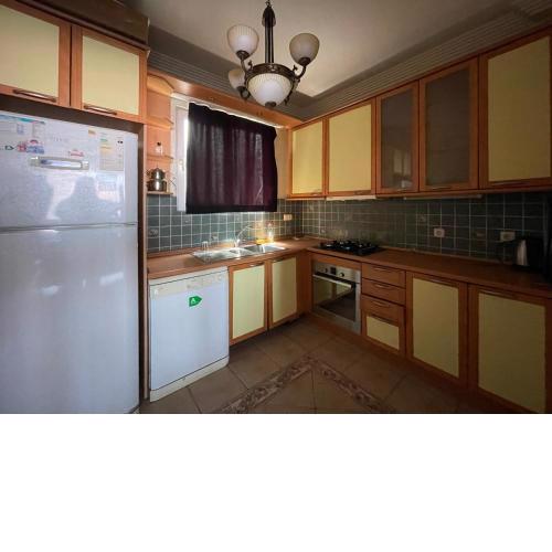 Deniz manzaralı eşyalı kiralık daire 3+1