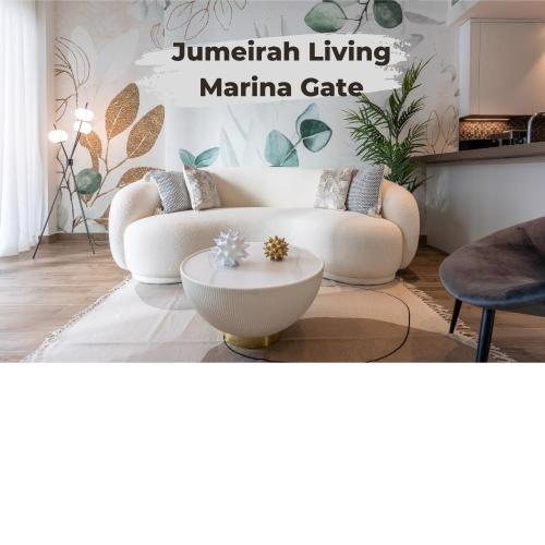Desert Living - Luxury Condo - 5 Star Amenities