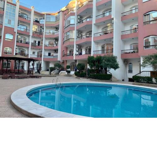 Desert pearl apartment