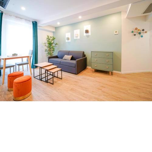 Design apartment in Paris city center 8th neighborhood