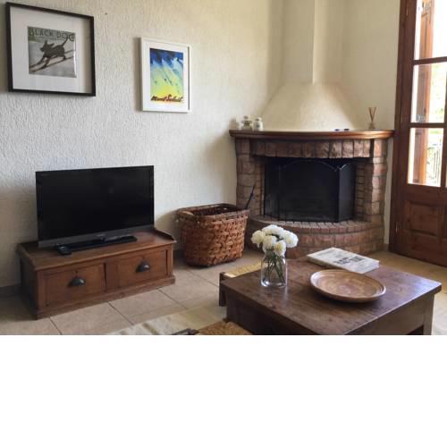 Design & Comfy Apt in Arachova
