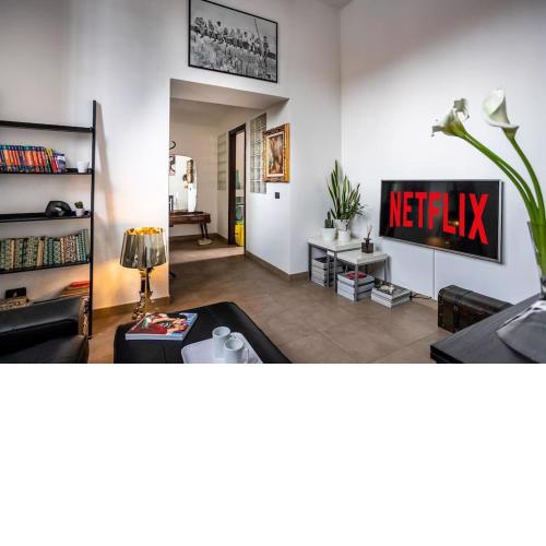 Design Loft Navigli-Romolo FREE Parking, AC and WiFi