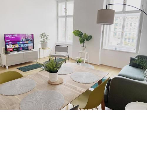Designer Apartment in the City Center (Naschmarkt)