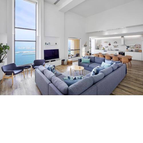 Designer Loft on the Beach