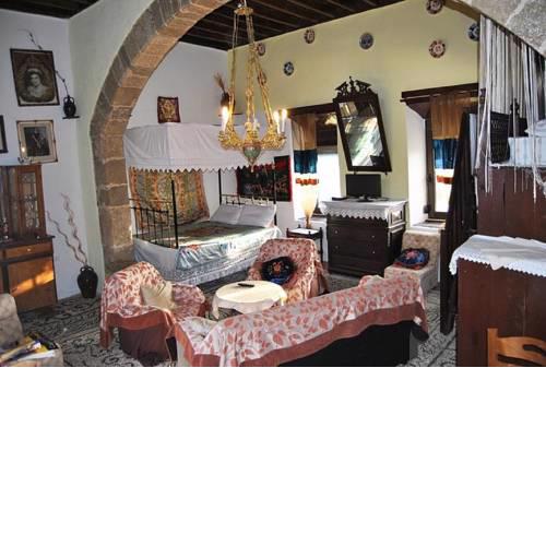 Despoina Traditional House