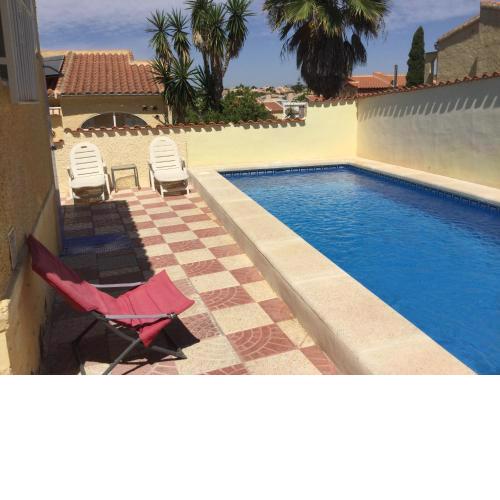 Detached-Extended- Villa à la Marina