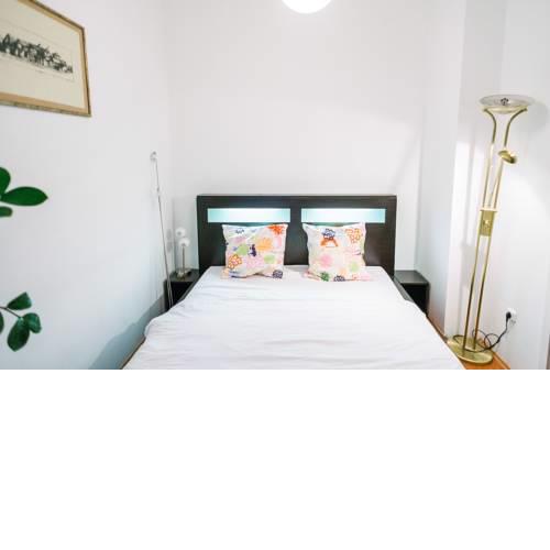 d.Five Chain Bridge Apartment II.