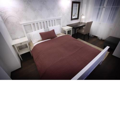 d.Five Chain Bridge Apartment
