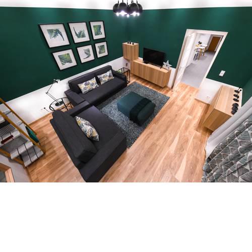 d.Five Downtown Forest Apartment