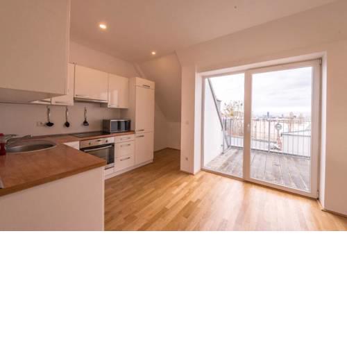 DG III Sonniges Penthouse mit Balkon
