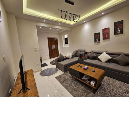 DHB STAYS Comfortable 1BR Downtown Apartment 86