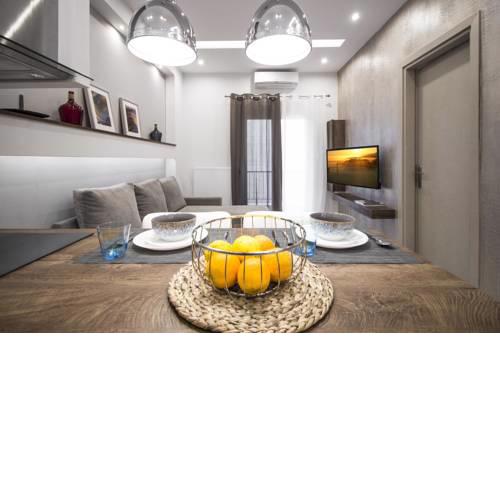 "DIAGONAL" Deluxe Suite, quiet and very central