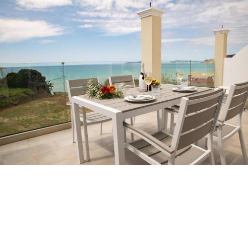 Diamond Arillas Luxury Apartments