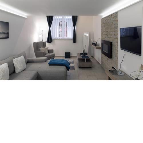 Diamond Residence - Opera Apartment