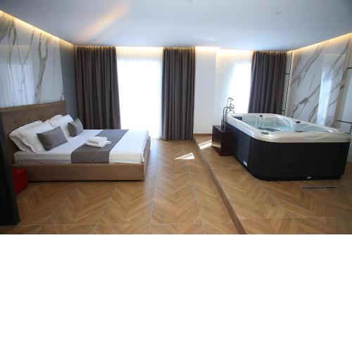Diamond Rooms