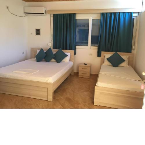 Dian's Apartments