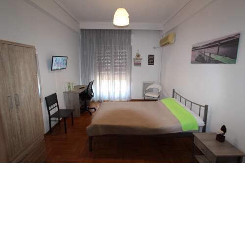Dimis Center Inn