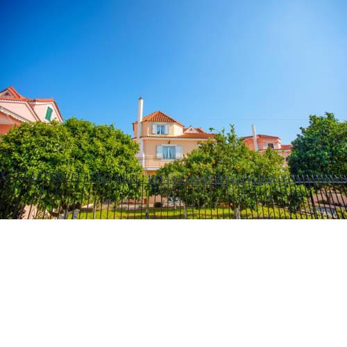 Dimitra Apartments & Studios
