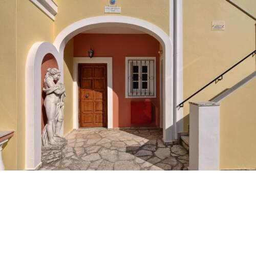 Dimitris First Floor Apartment Kalami